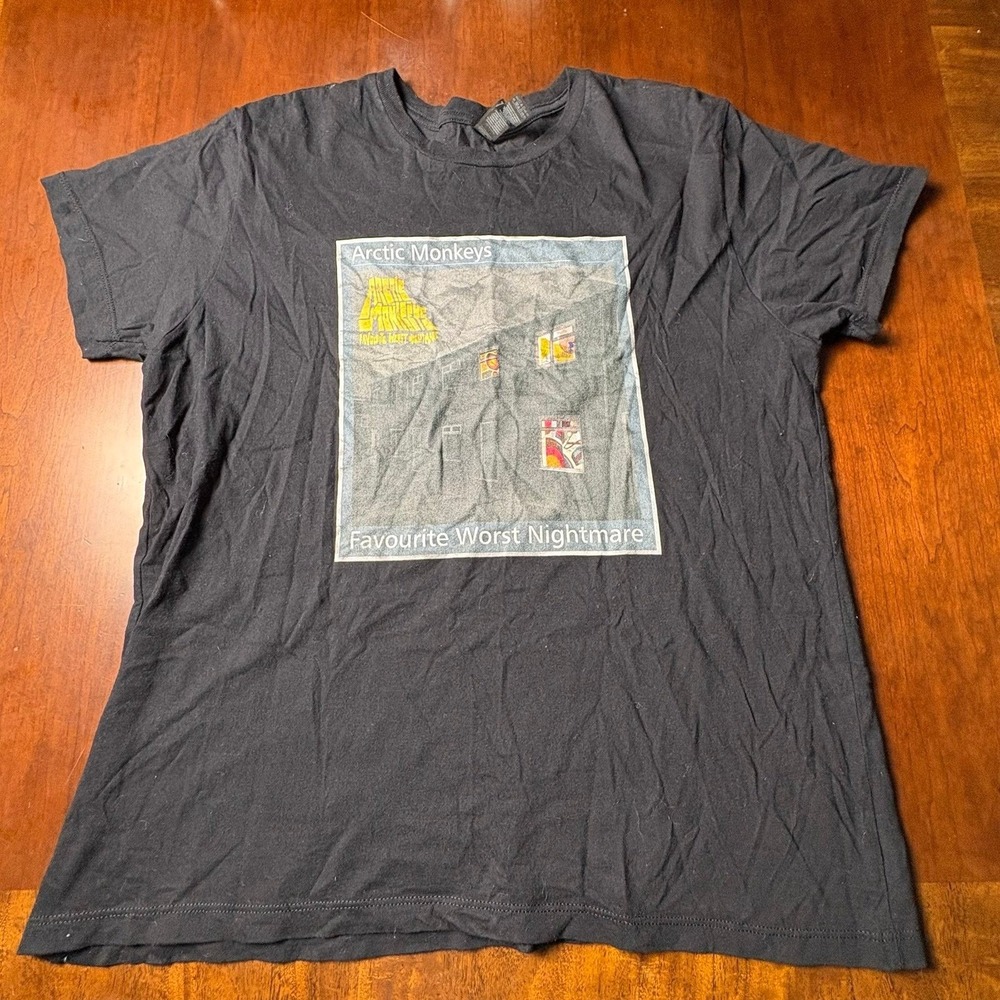 Arctic Monkeys Favourite Worst Nightmare Black Band Tee Gildan 22x27